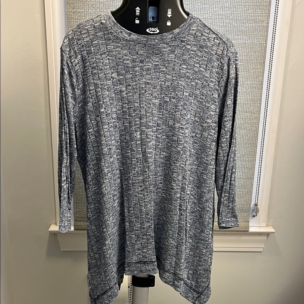 Chicos Zenergy Blue Patterned three-quarter sleeve tunic